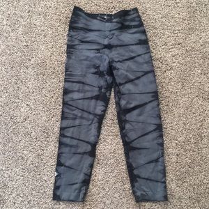 Women’s Capri workout leggings